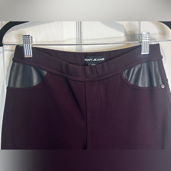 “DKNY Jeans” Dark Purple Leggings w/Elastic Waist & Front/Back Pockets Size S - Picture 4 of 12